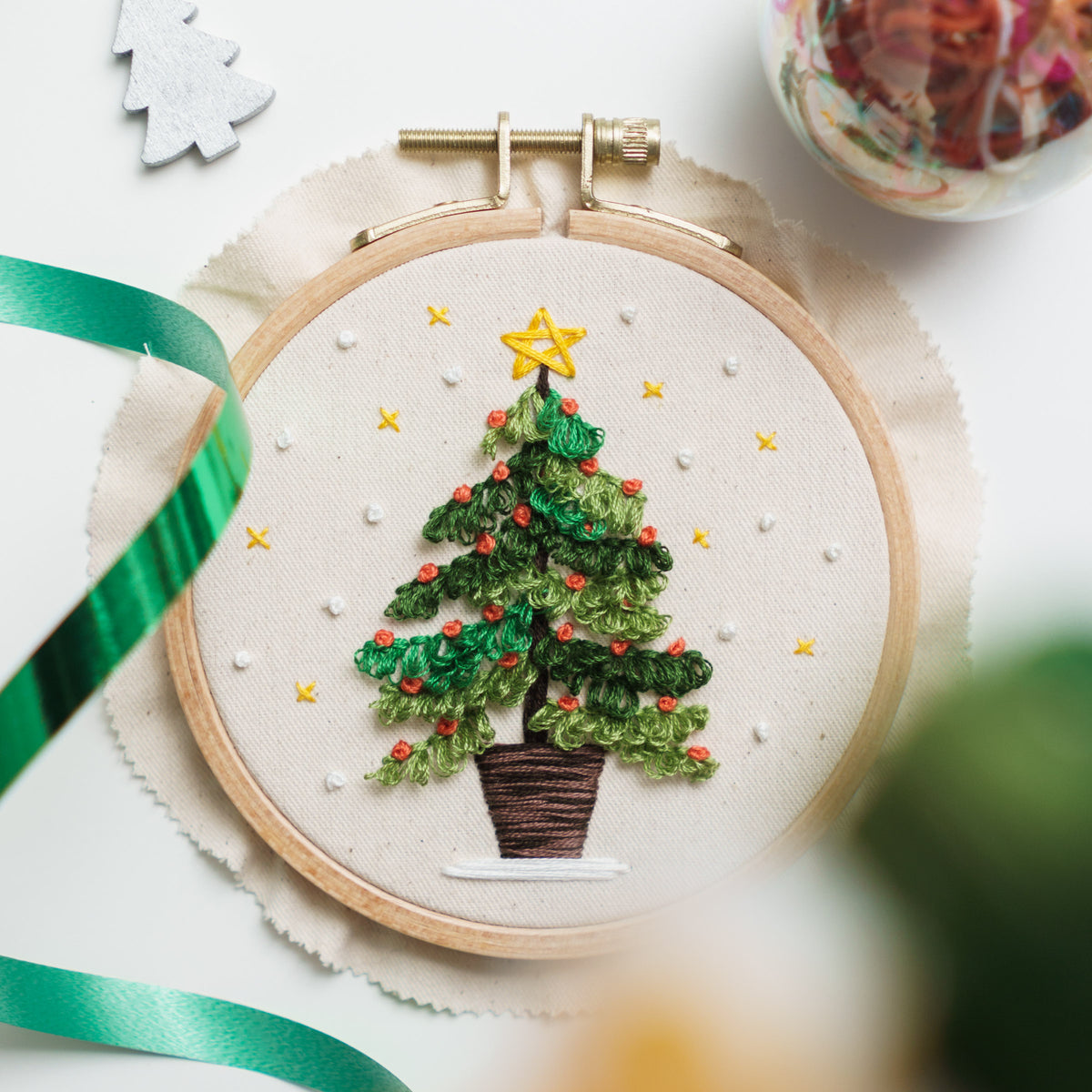 Christmas Tree Embroidery Pattern PDF – Mini Hoop Ornament