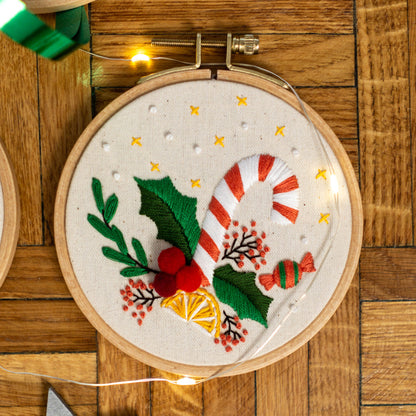 Christmas Bouquet Embroidery Pattern PDF – Mini Hoop Ornament