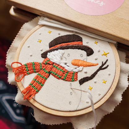 Embroidery Pattern - The SNOWMAN, Winter and Christmas PDF Pattern, with video tutorials included